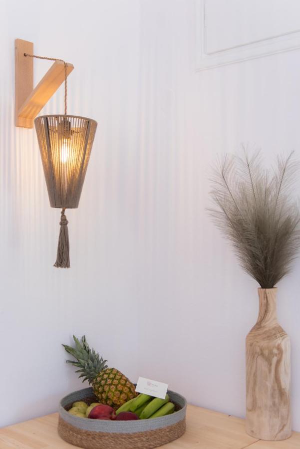 Miles Away Luxury Apartments Platis Gialos  Extérieur photo