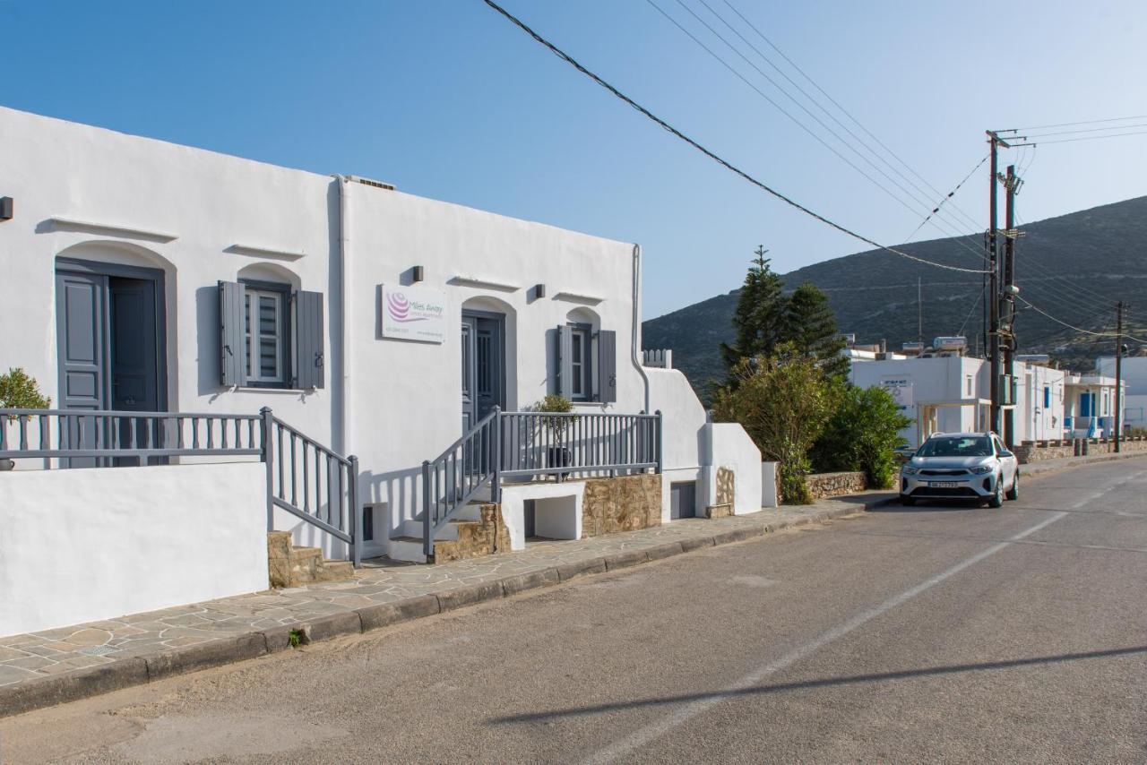 Miles Away Luxury Apartments Platis Gialos  Extérieur photo