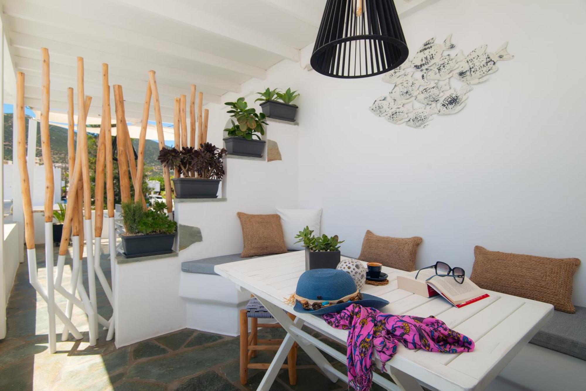 Miles Away Luxury Apartments Platis Gialos  Extérieur photo