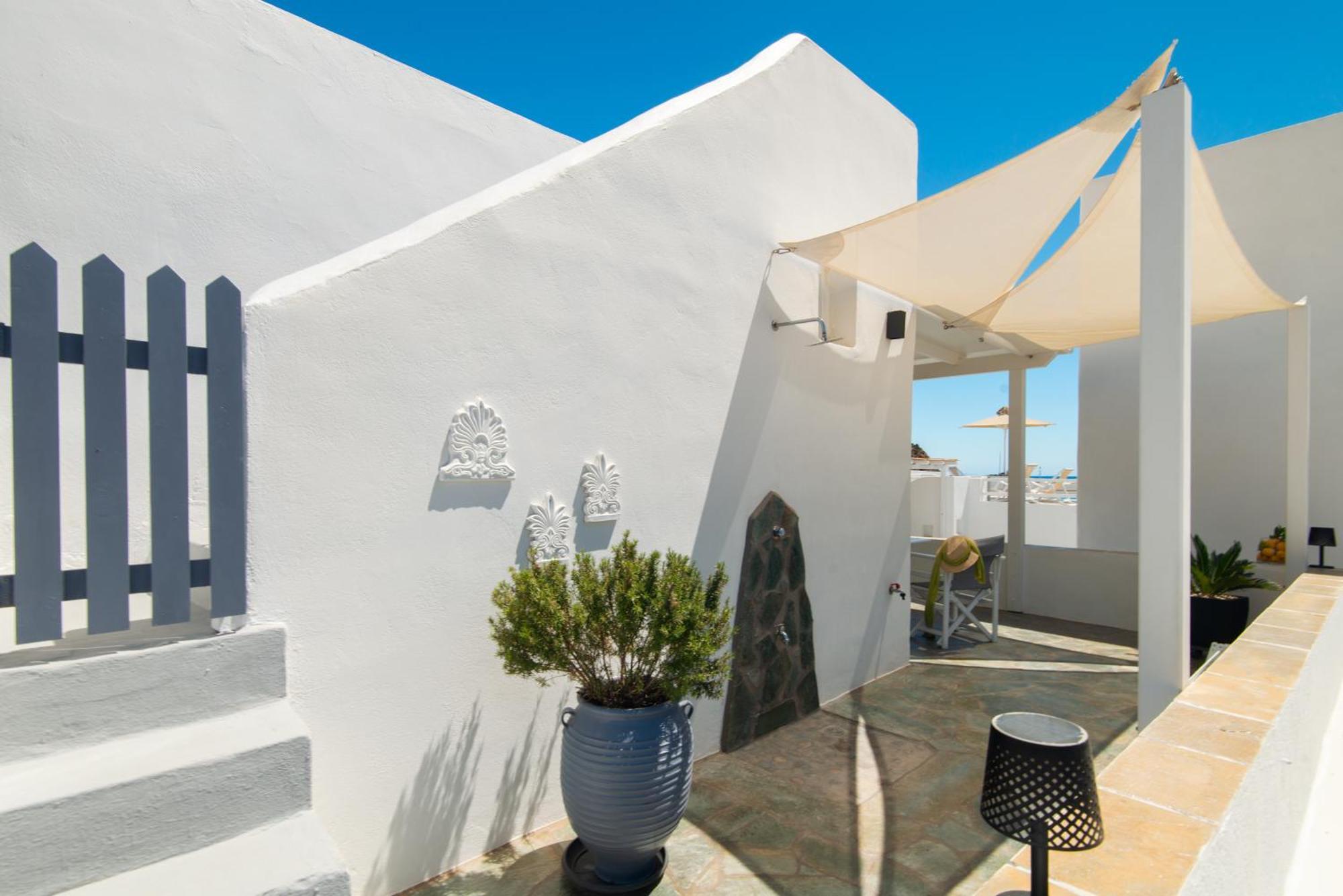 Miles Away Luxury Apartments Platis Gialos  Extérieur photo