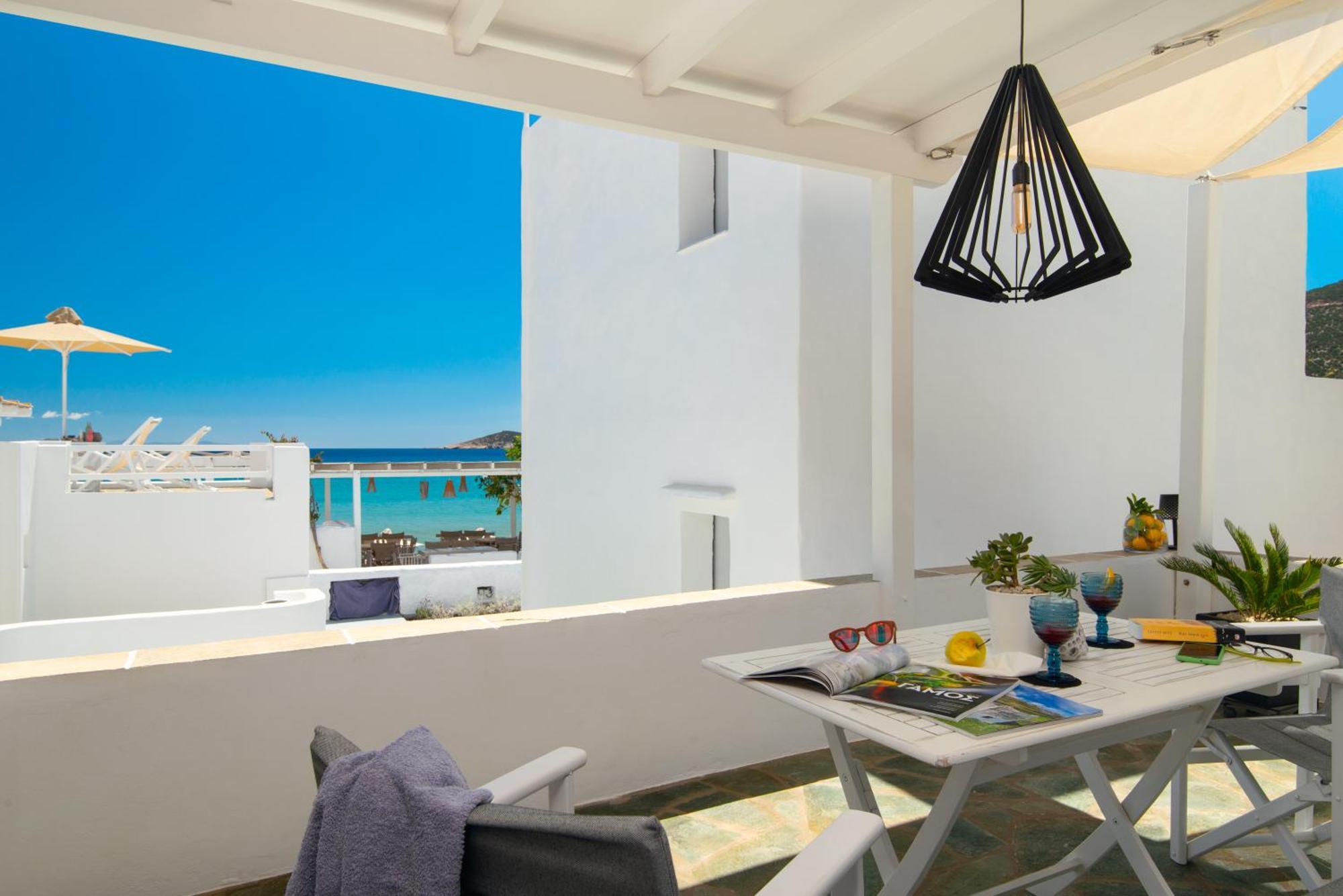 Miles Away Luxury Apartments Platis Gialos  Extérieur photo