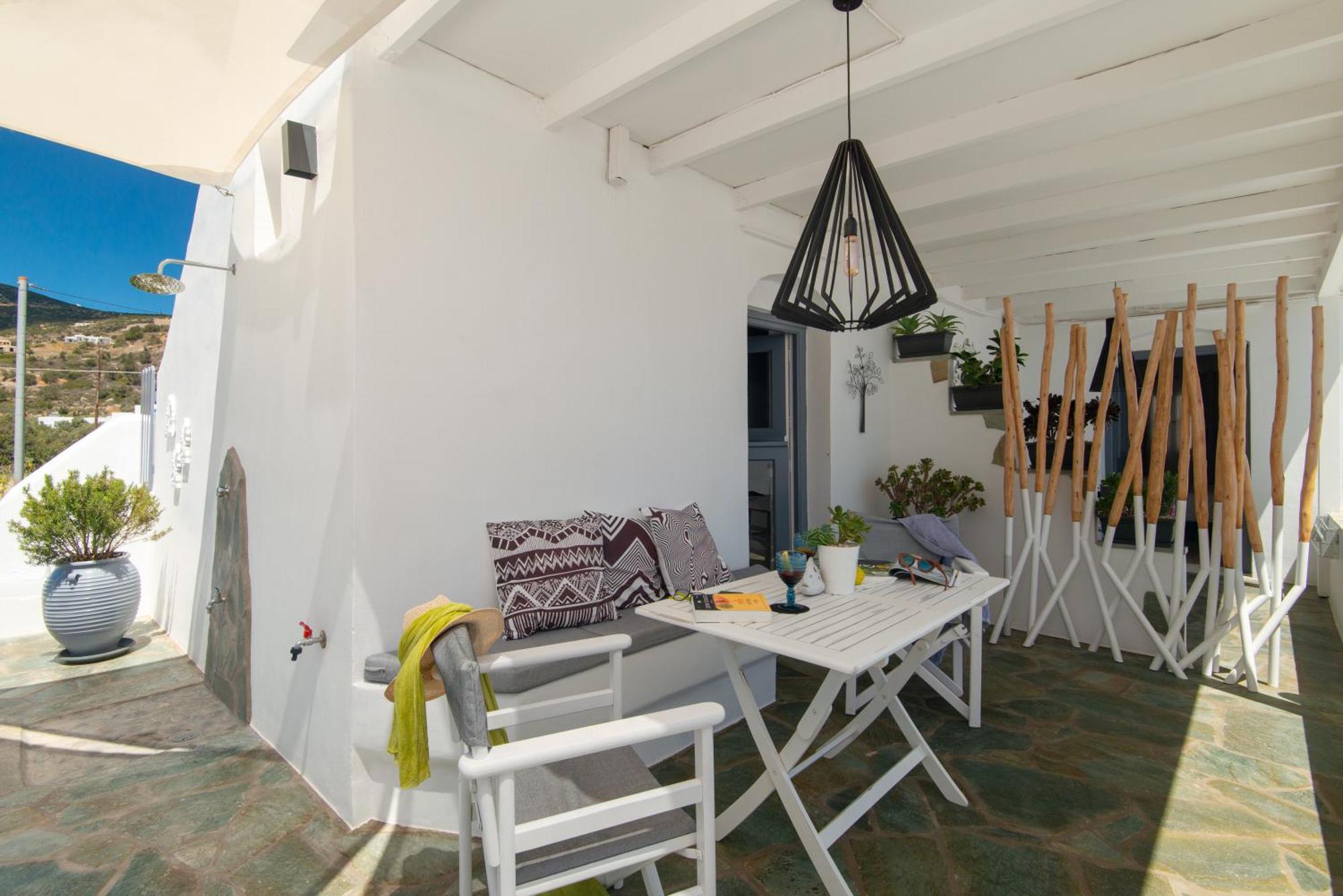 Miles Away Luxury Apartments Platis Gialos  Extérieur photo