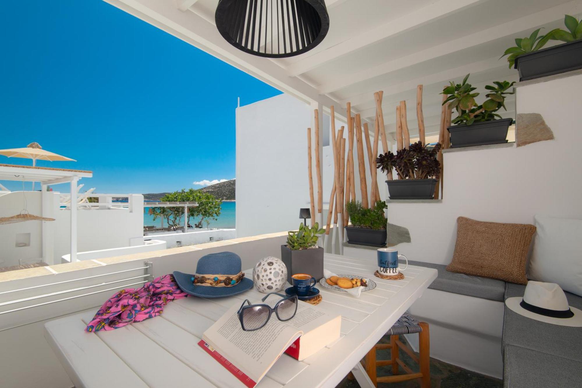 Miles Away Luxury Apartments Platis Gialos  Extérieur photo